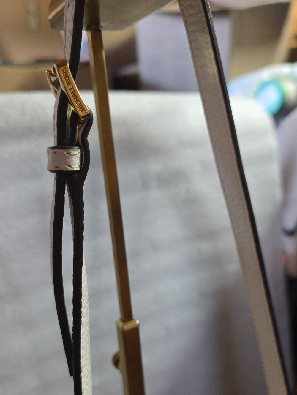 Michael Kors White Pebbled Leather Crossbody Hamilton Traveler Nwt - Picture 7 of 16